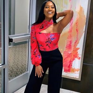House of Harlow One Shoulder Floral Bodysuit Top